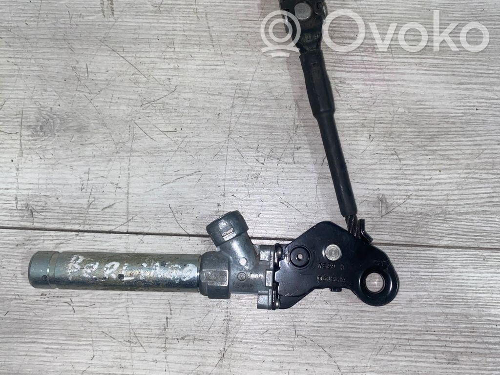 Renault Kangoo I Hebilla del cinturón delantero 