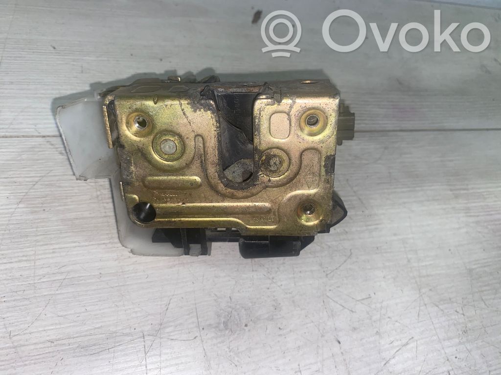 Renault Scenic I Priekinė durų spyna 