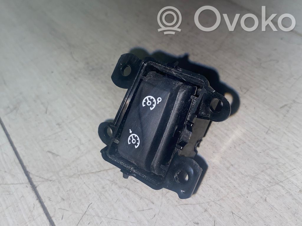 Renault Laguna III Cruise control switch 