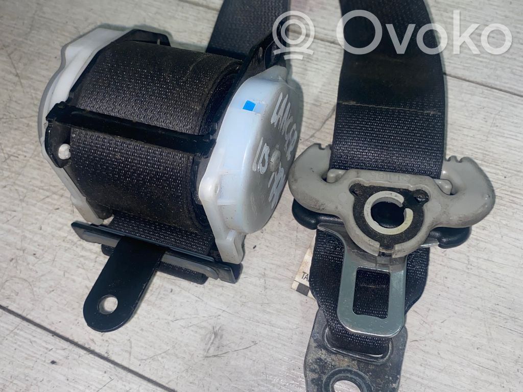 Mitsubishi Lancer Cinturón trasero 