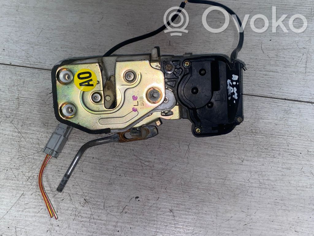 Honda CR-V Rear door lock 