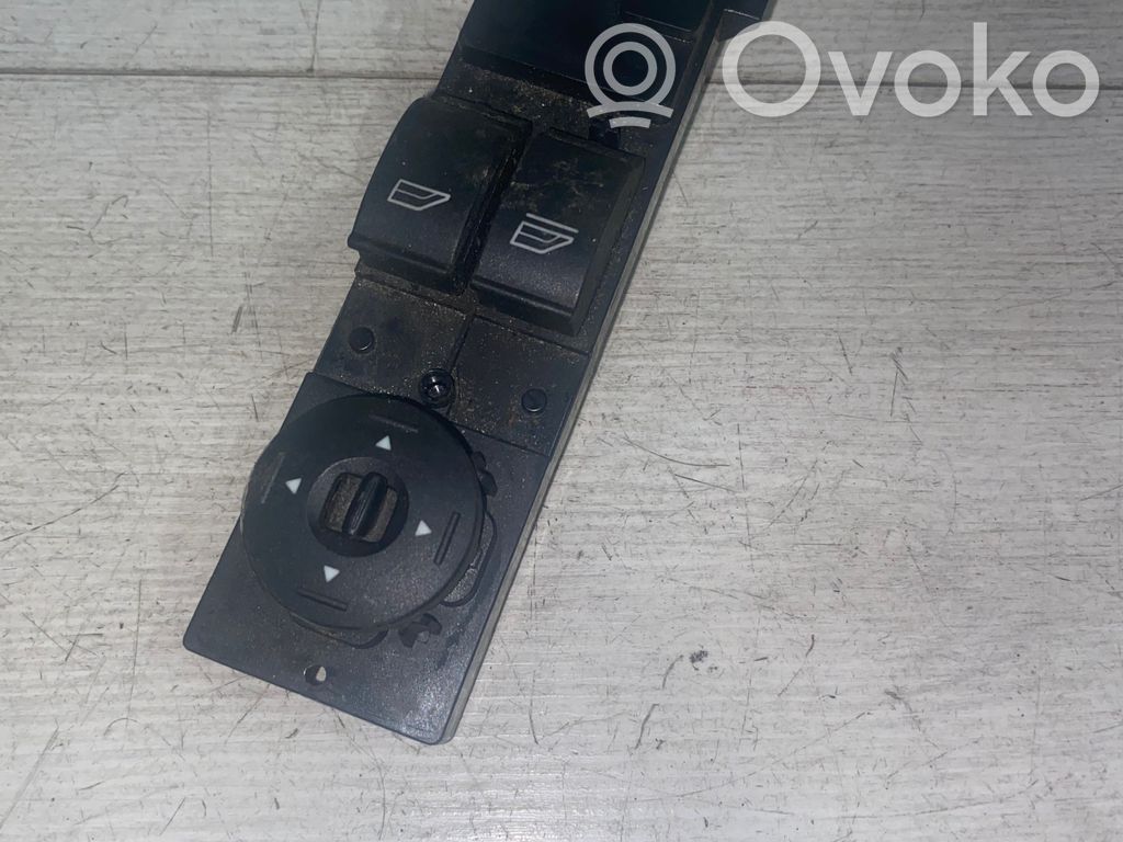 Ford Mondeo Mk III Electric window control switch 