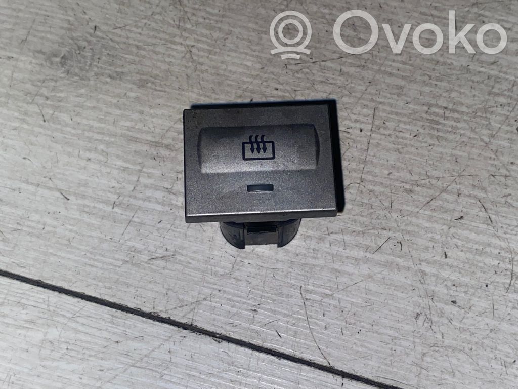 Ford Focus C-MAX Windscreen/window heater switch 