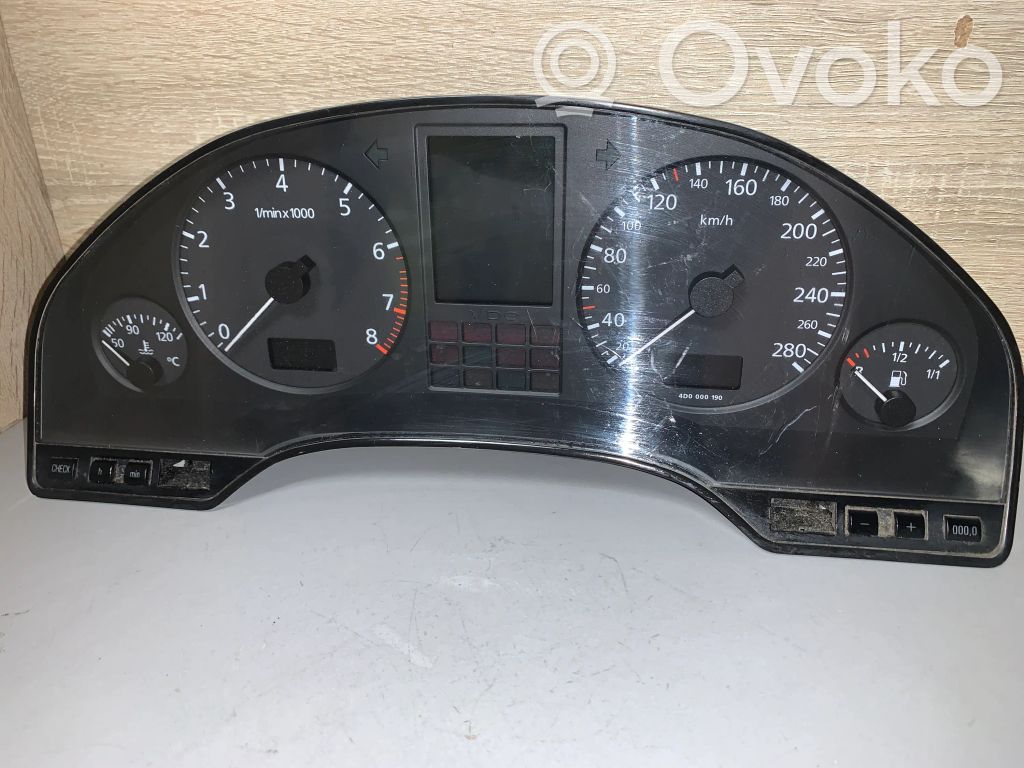 Audi A8 S8 D2 4D Speedometer (instrument cluster) 