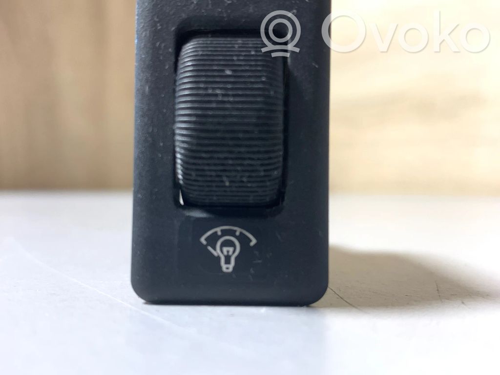 Nissan Primera Panel lighting control switch 