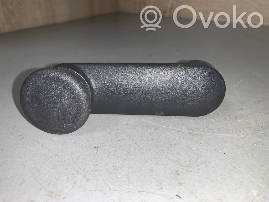 Opel Astra H Front door window winding handle 