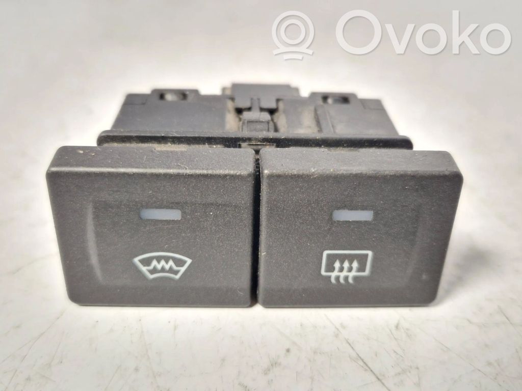 Ford Mondeo MK IV Windscreen/window heater switch 