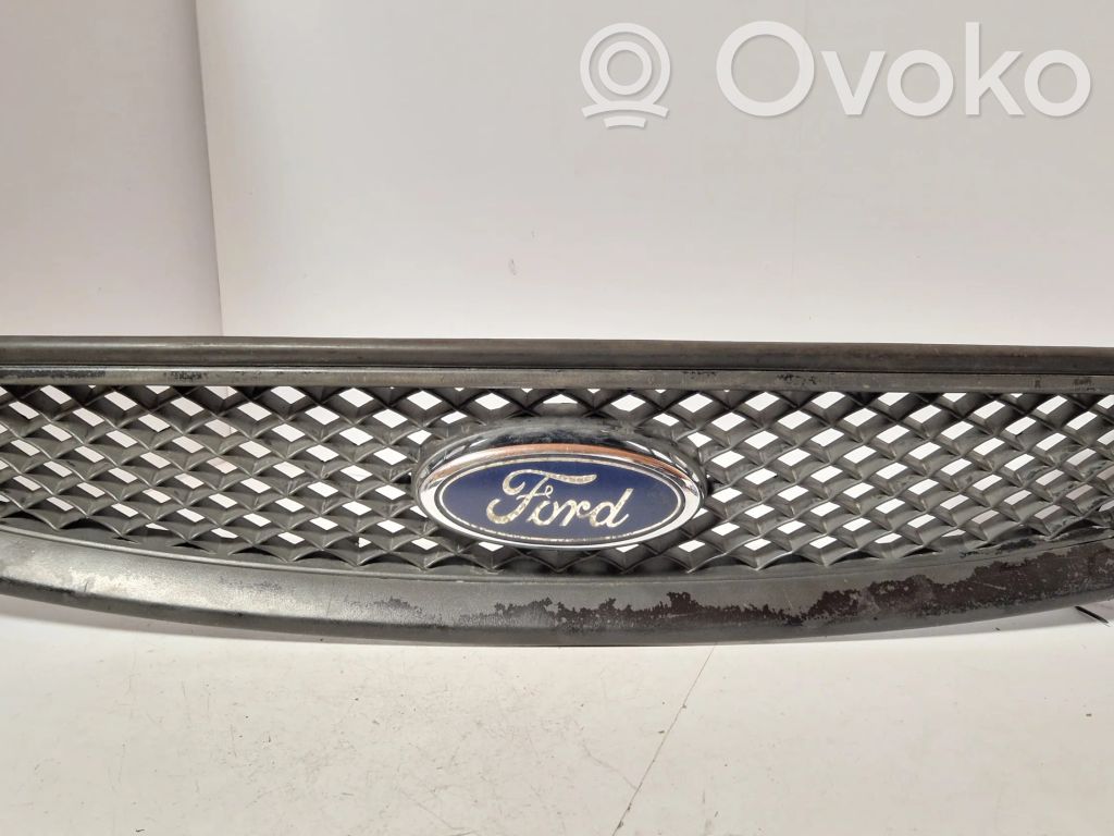 Ford Focus Priekšējais režģis 