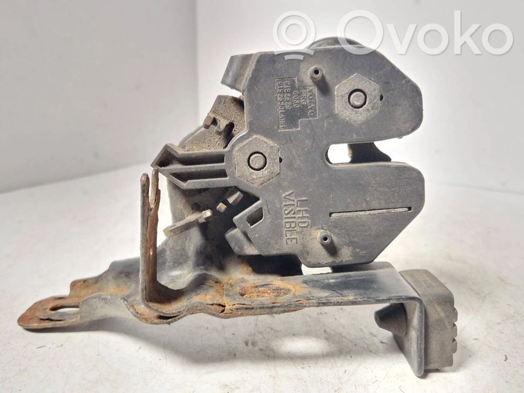 Volvo S70  V70  V70 XC Engine bonnet/hood lock/catch 