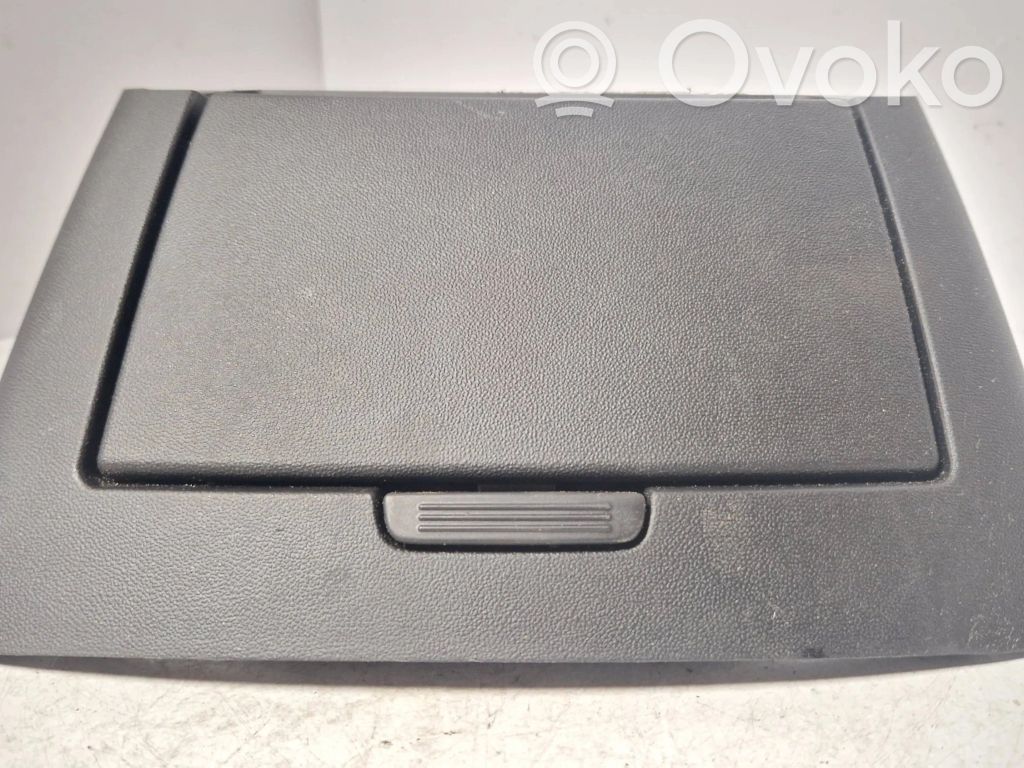KIA Ceed Mantu nodalījums 