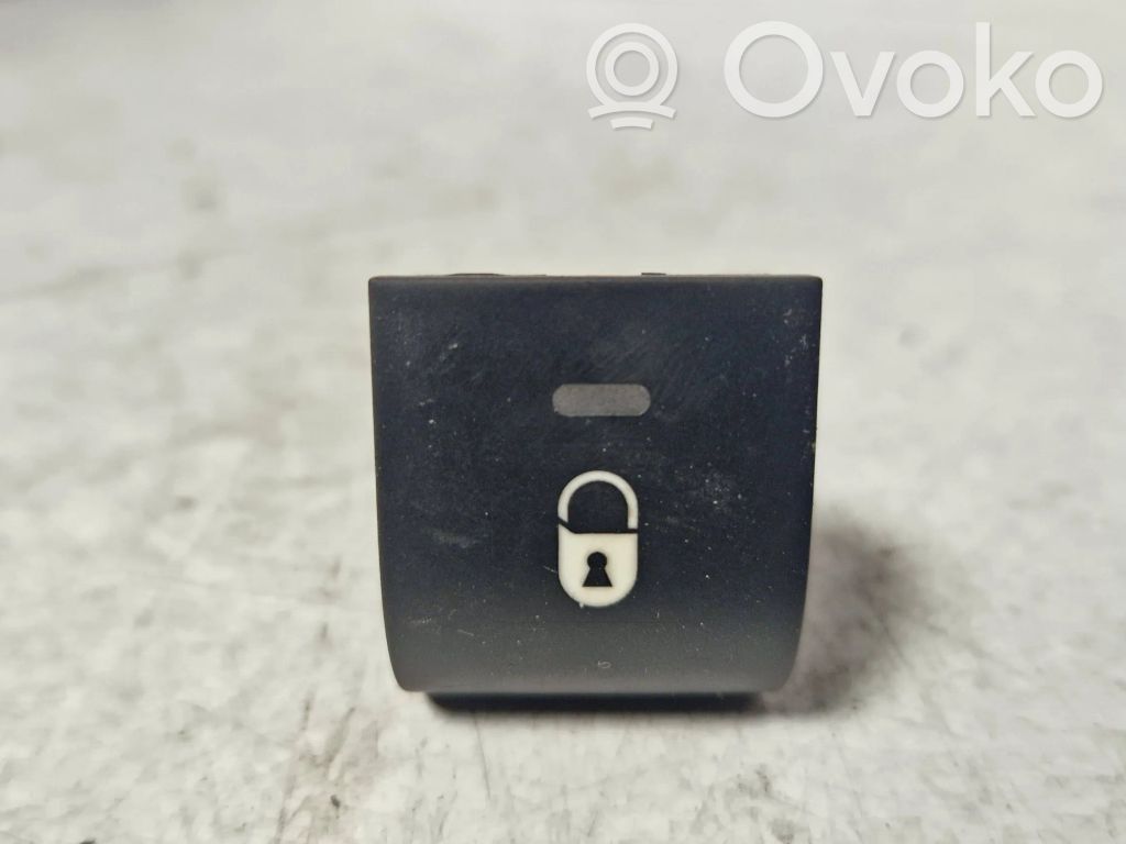 Peugeot 207 CC Central locking switch button 
