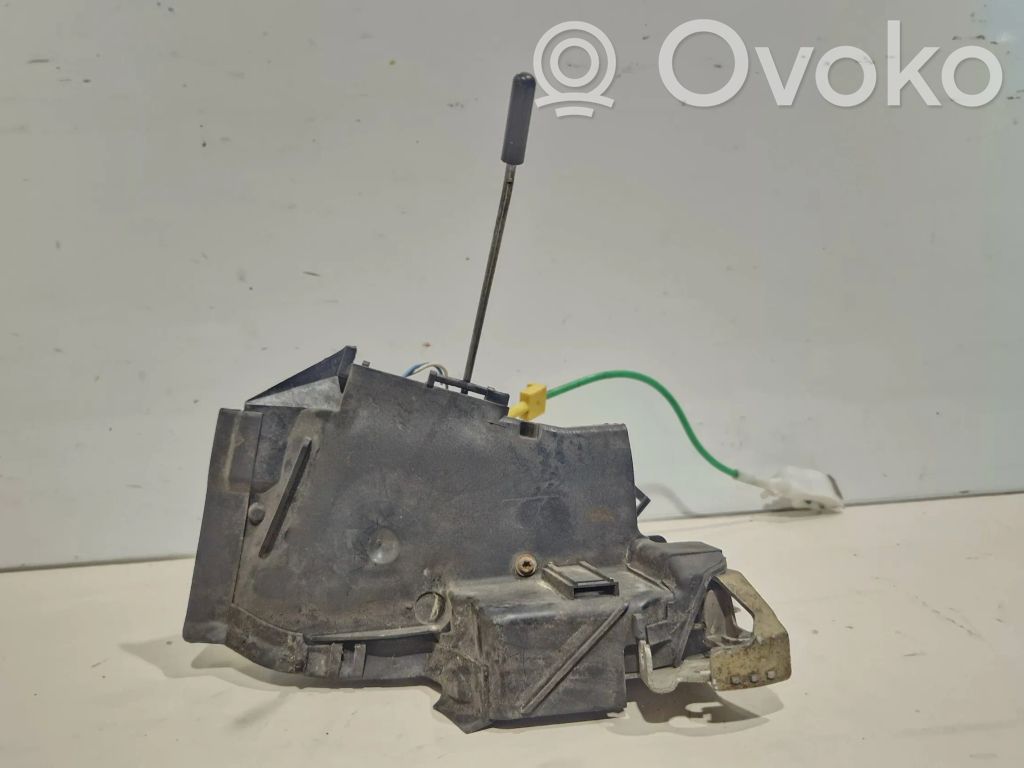 Front door lock   8352165,67118352165