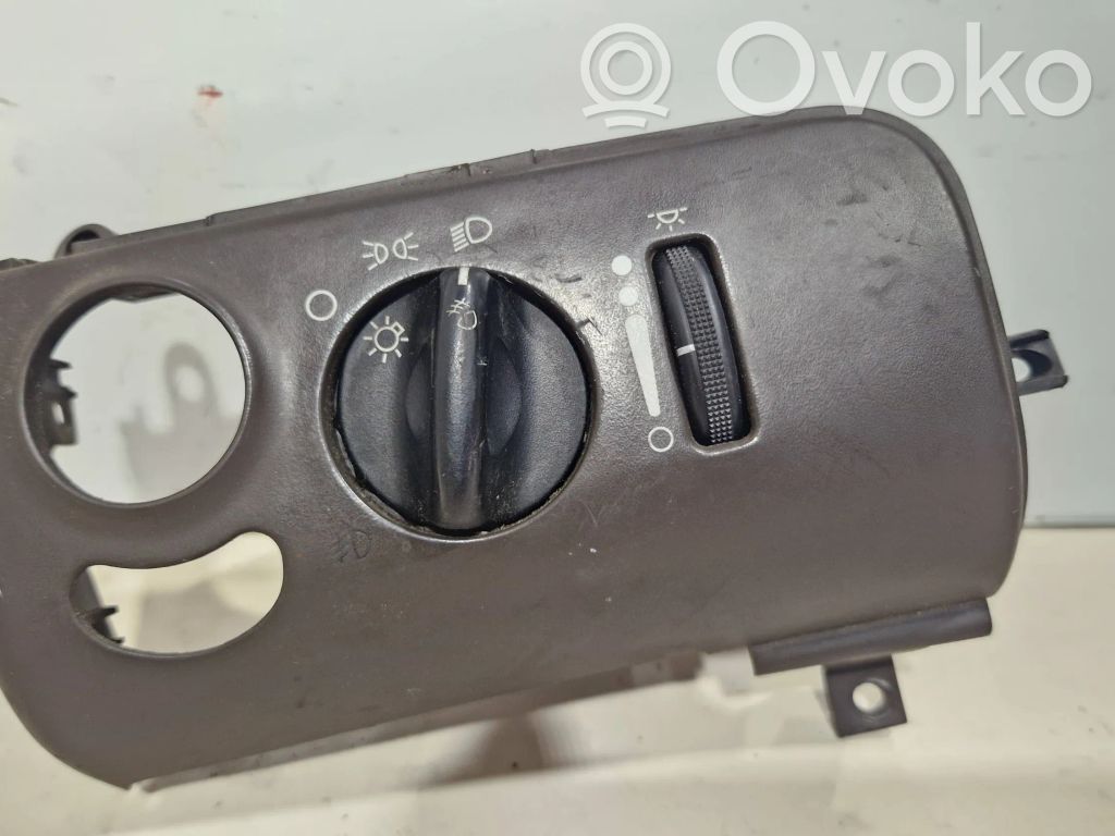Chrysler Voyager Light switch 