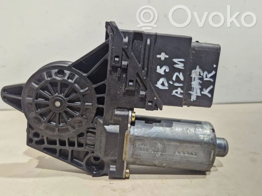 Volkswagen PASSAT B5.5 Silniczek podnoszenia szyby drzwi tylnych 