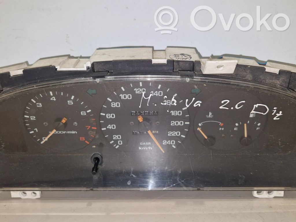 Speedometer (instrument cluster)   69719320A