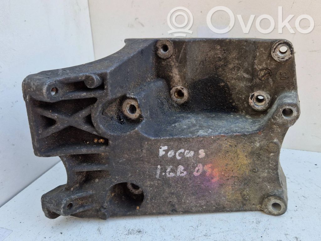 Engine mounting bracket   4M5Q19D624CC