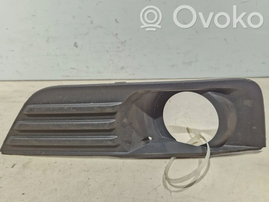 Ford Focus Front fog light trim/grill 