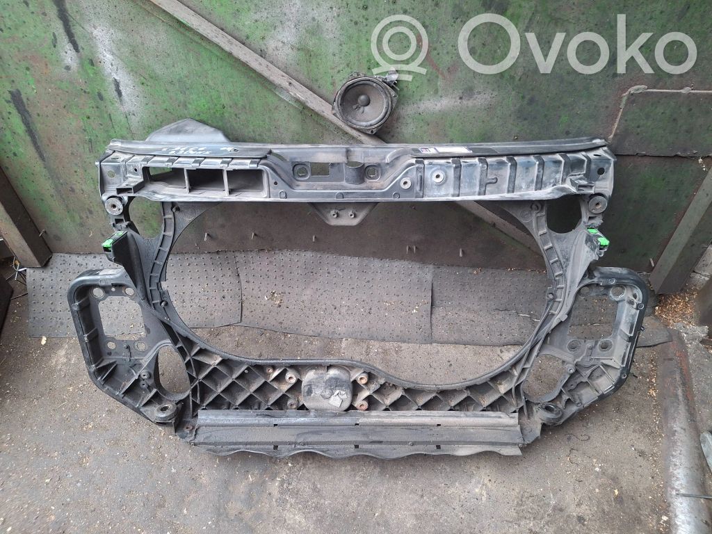 Audi A6 S6 C6 4F Radiatorių panelė 