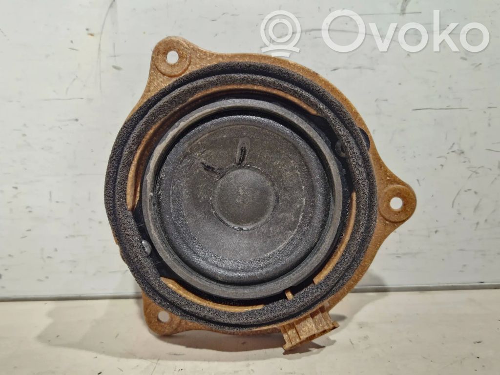 Audi A6 S6 C6 4F Etuoven kaiutin 