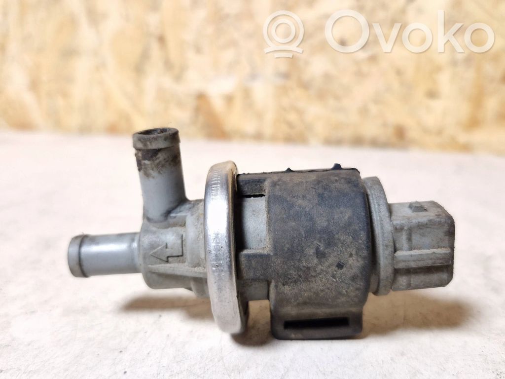 Válvula de vacío   72179823