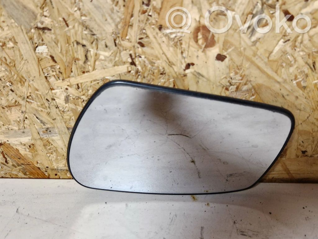 Ford Focus Spoguļa stikls 