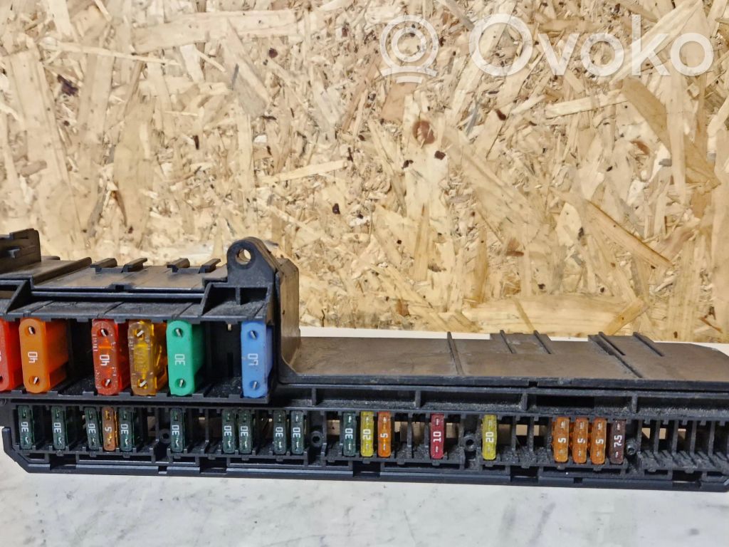 BMW 5 E60 E61 Fuse module 