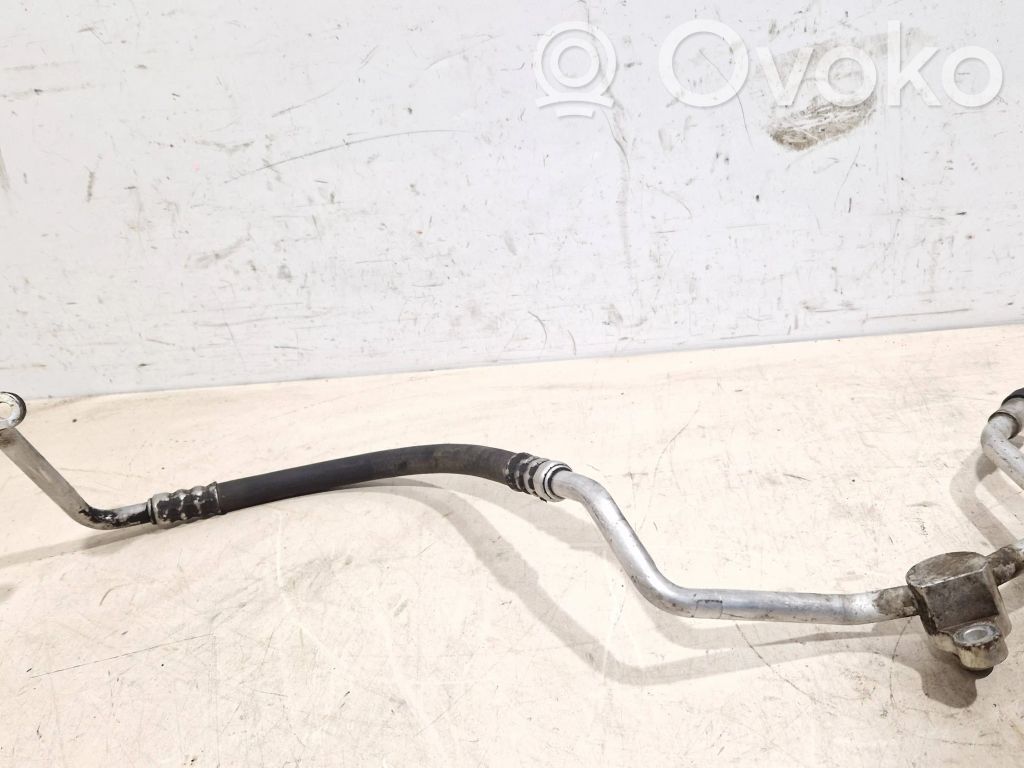 Ilmastointilaitteen putki (A/C)   6L2419D594BA
