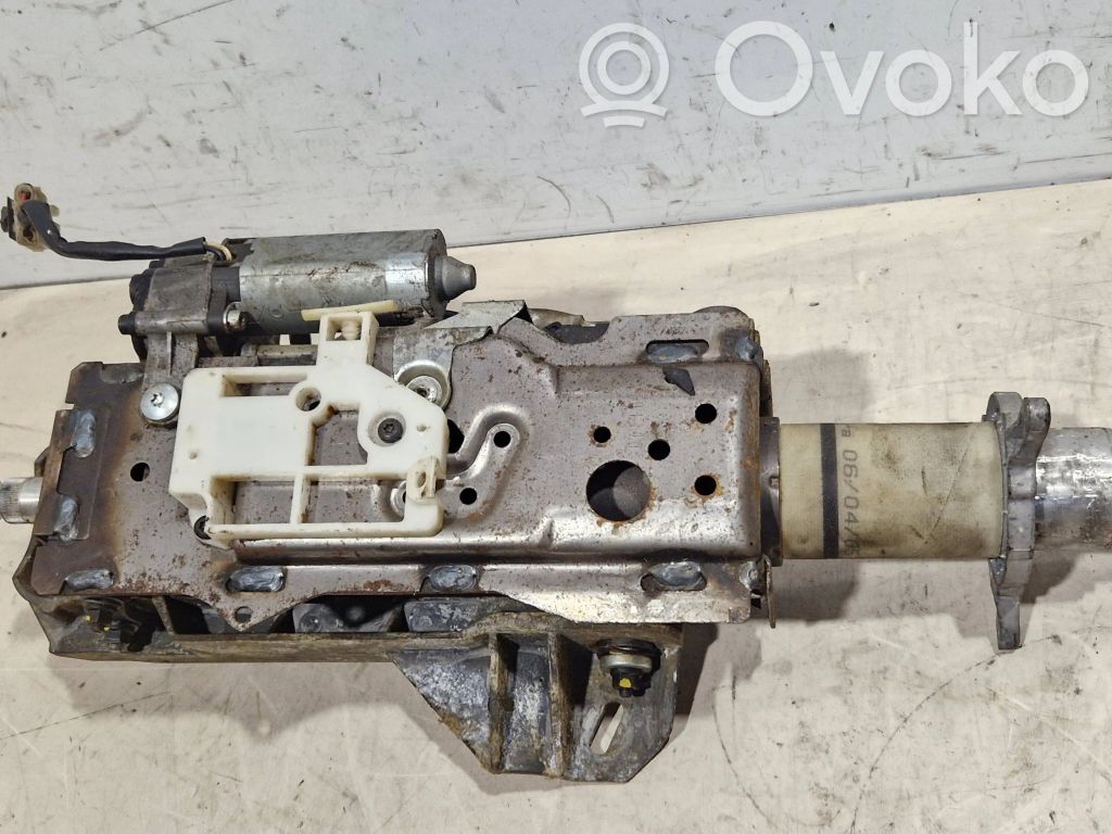BMW 7 E65 E66 Ohjauspyörän akseli 