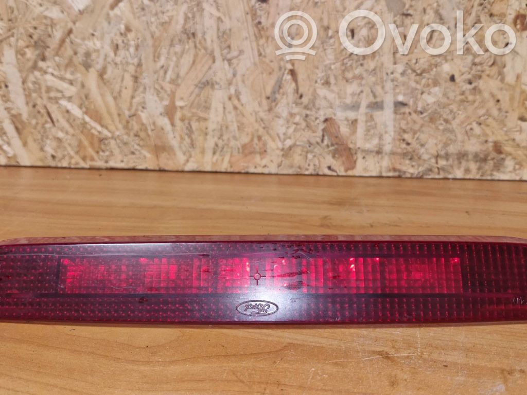 Ford Focus Third/center stoplight 