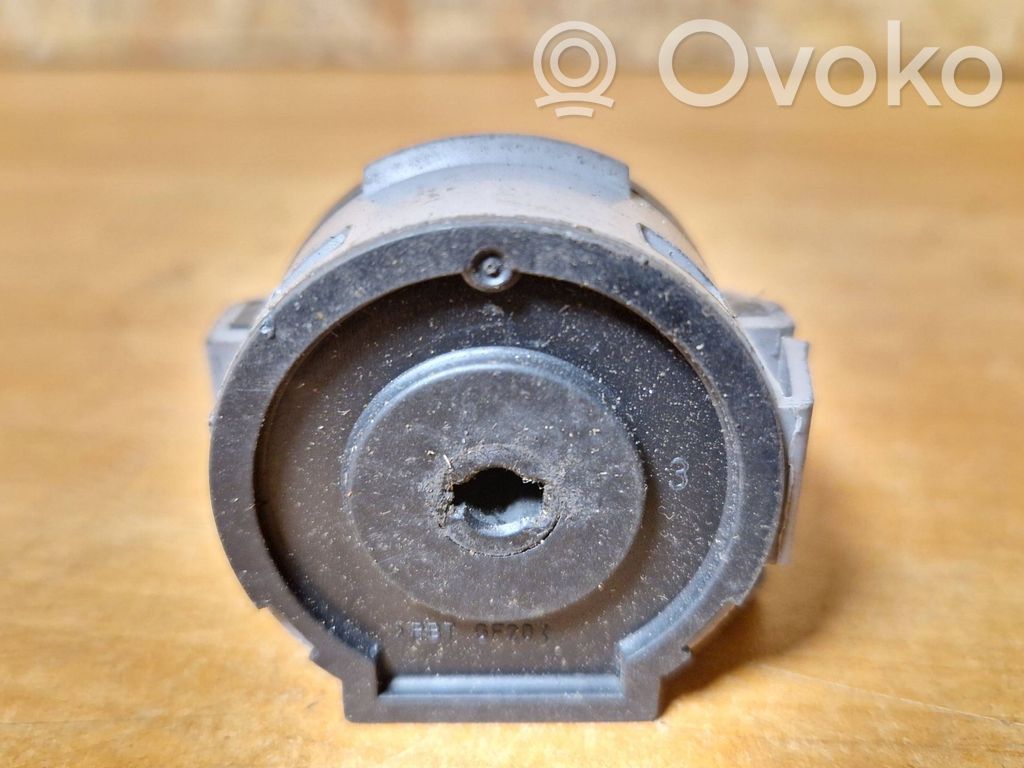 Ford Mondeo Mk III Užvedimo spynelės kontaktai 