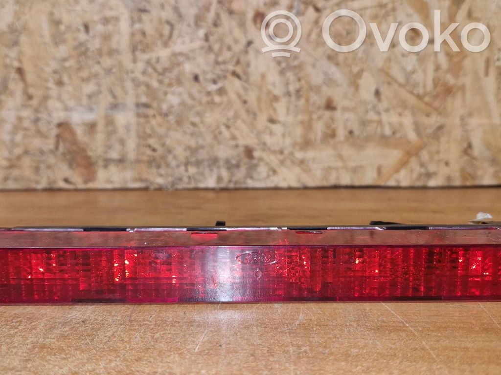 Ford Focus Third/center stoplight 