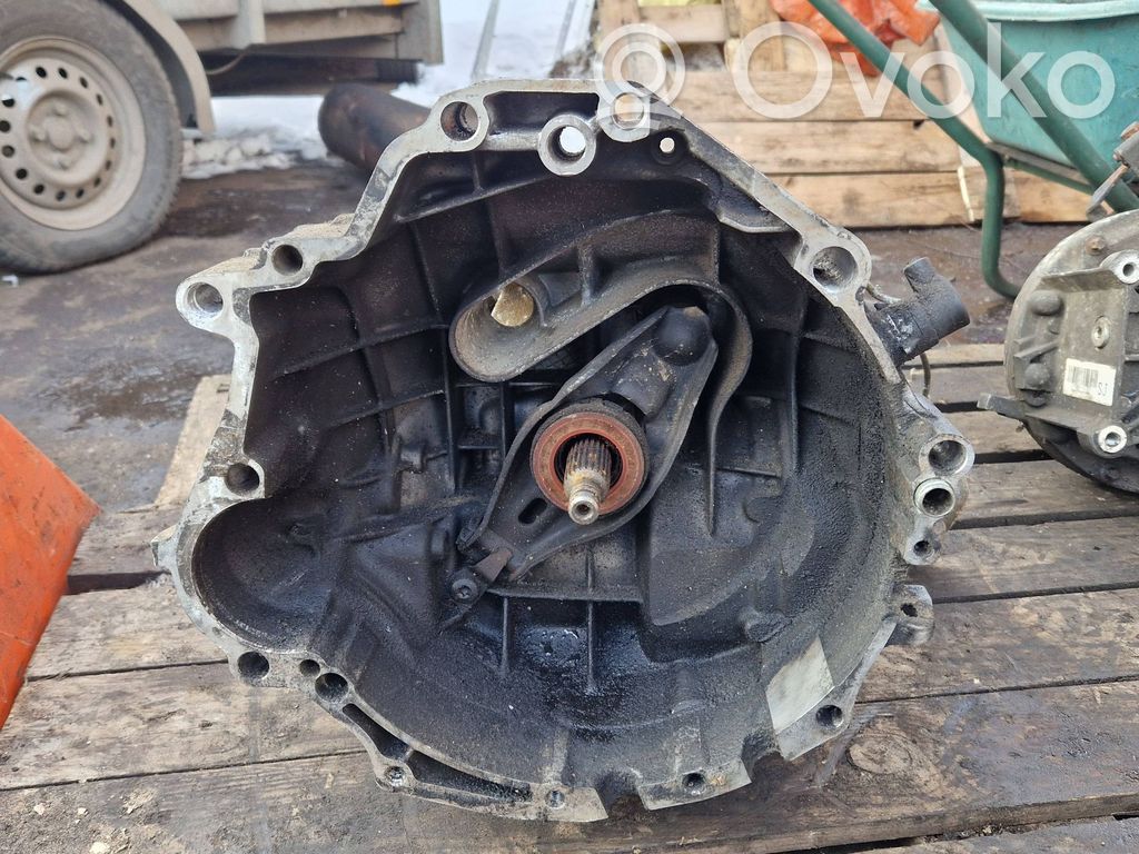 Audi A6 S6 C5 4B Manualna 6-biegowa skrzynia biegów 