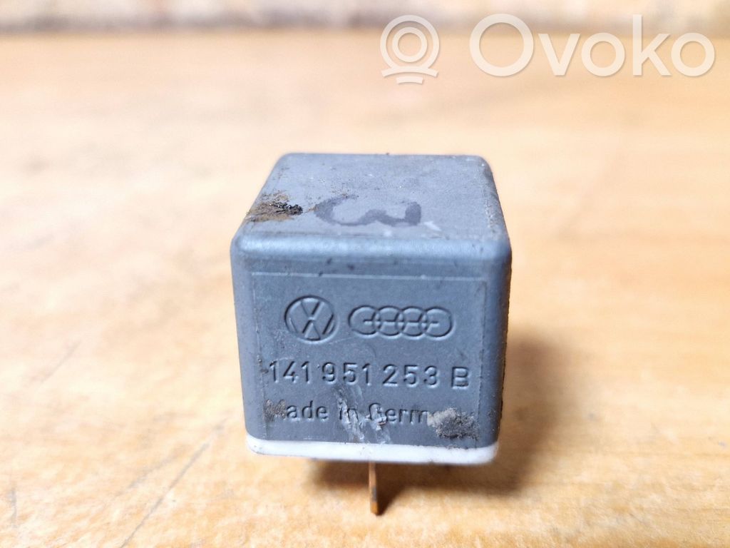 Volkswagen Transporter - Caravelle T4 Other relay 