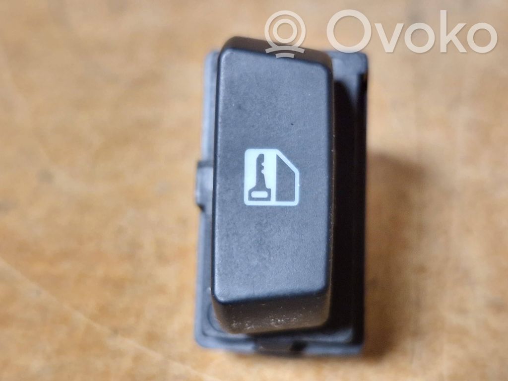 Central locking switch button   10K22