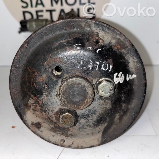 BMW 5 E34 Power steering pump 