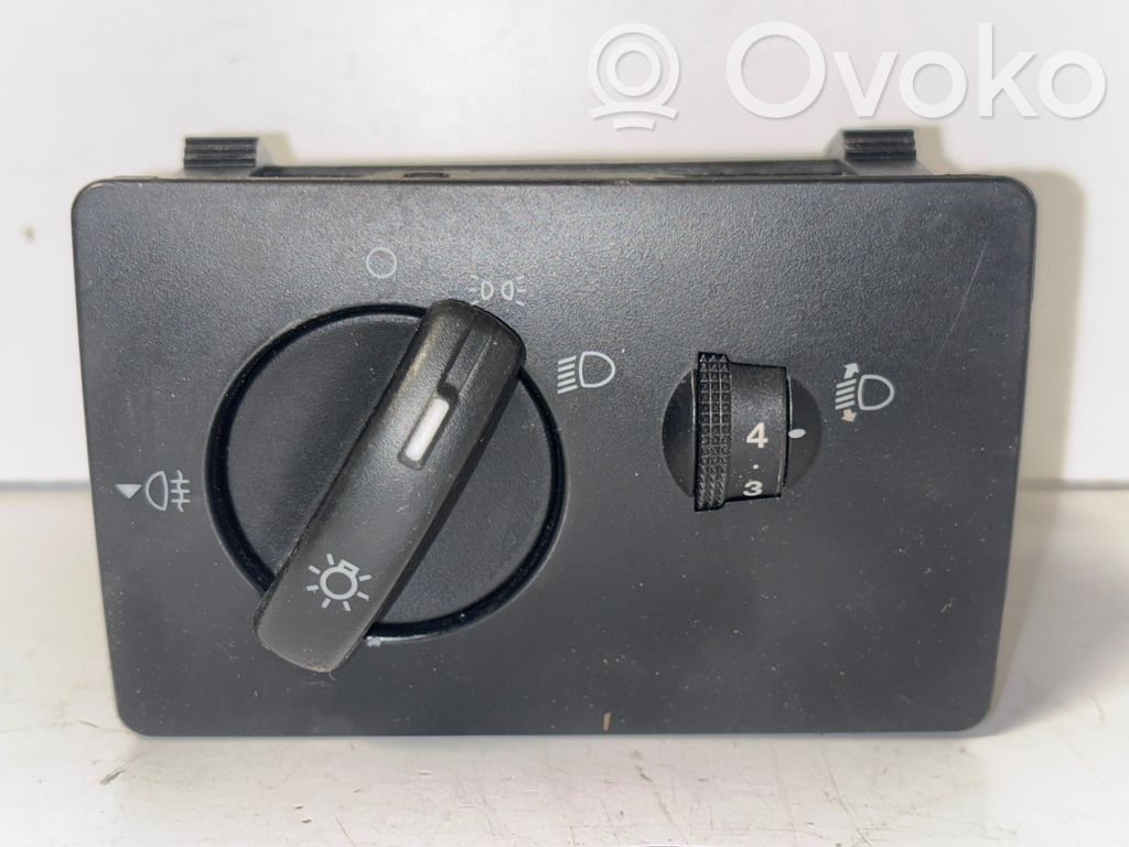 Light switch   6S6T13A024