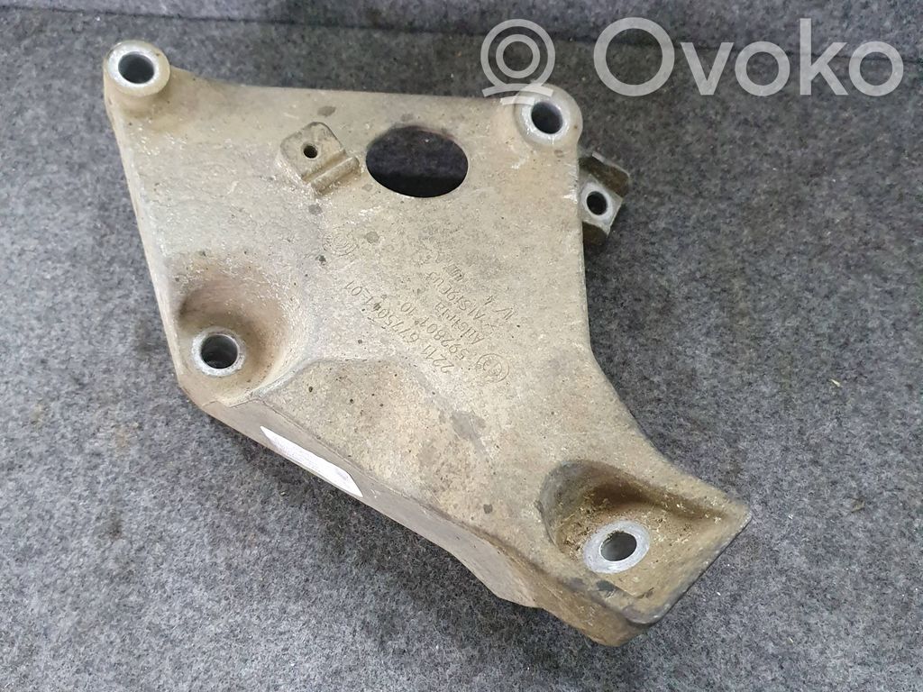 BMW 3 E90 E91 Engine mounting bracket 