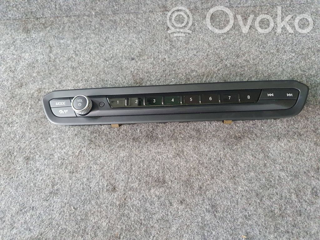 BMW 3 G20 G21 Przyciski / Przełącznik regulacji głośności 
