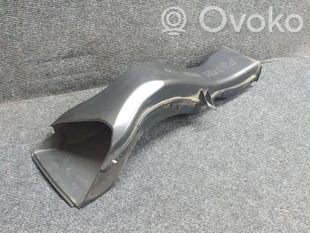 BMW 3 F30 F35 F31 Oro paėmimo kanalo detalė (-ės) 