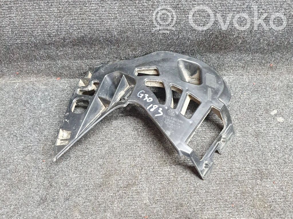 BMW 5 G30 G31 G38 Front bumper mounting bracket 