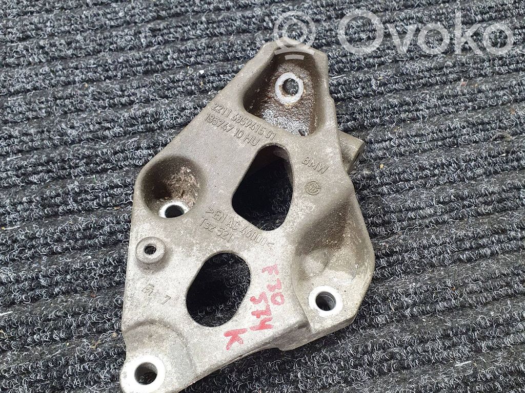 BMW 3 F30 F35 F31 Engine mounting bracket 