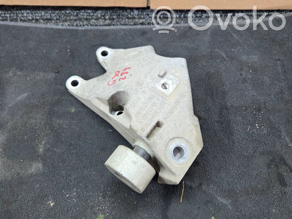 BMW 5 G30 G31 G38 Engine mounting bracket 