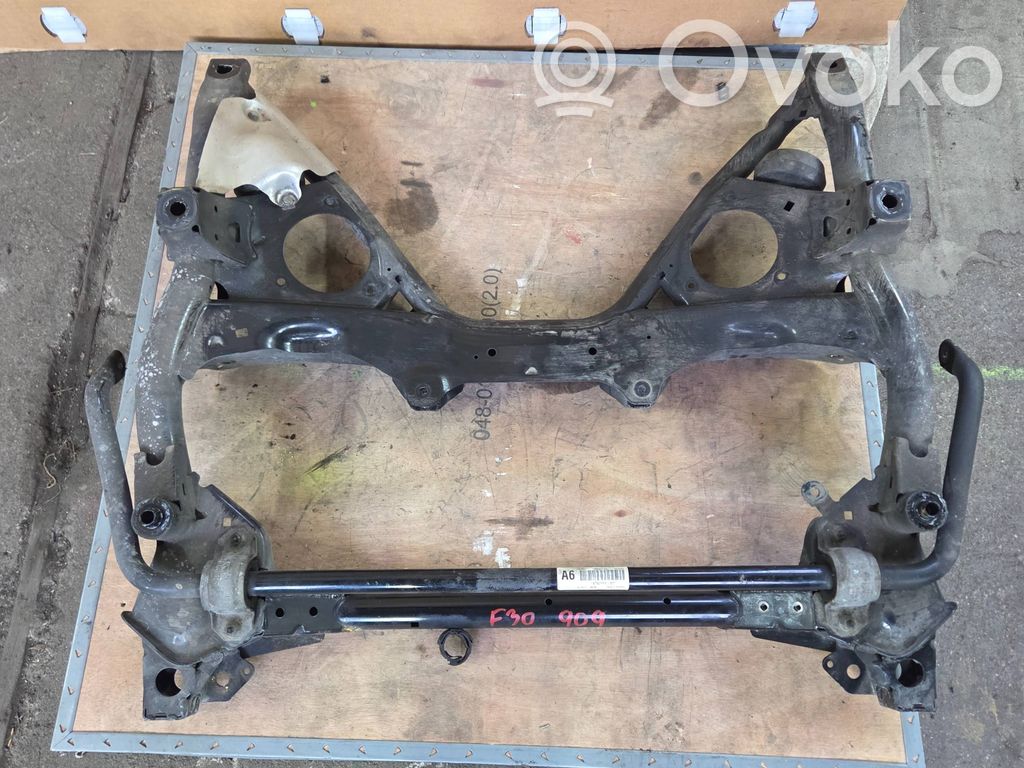 BMW 3 F30 F35 F31 Etuapurunko 