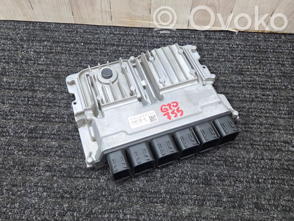 BMW 3 G20 G21 Engine control unit/module 