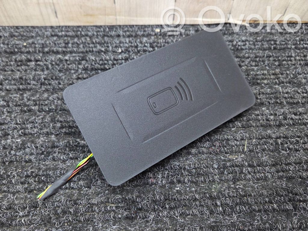 BMW 3 G20 G21 Wireless charging module 
