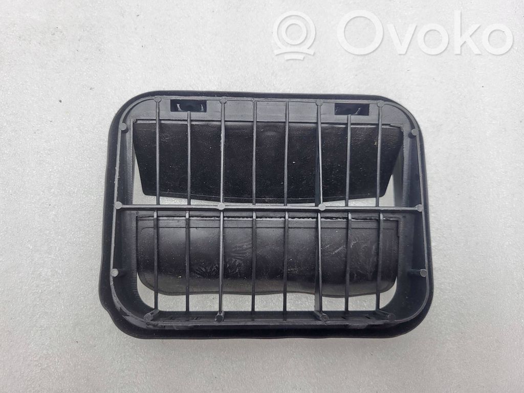 Quarter panel pressure vent   2F2AB280B62,2F2A,B280B62