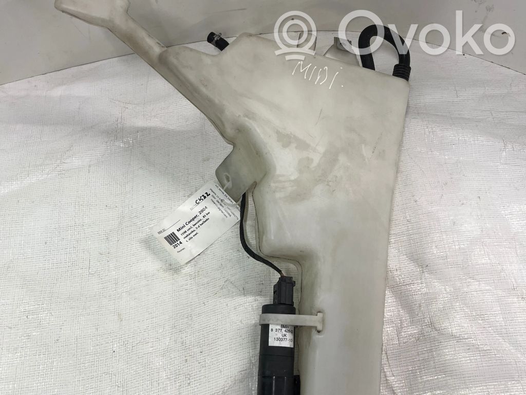 Windscreen/windshield washer pump   8377428,13037710