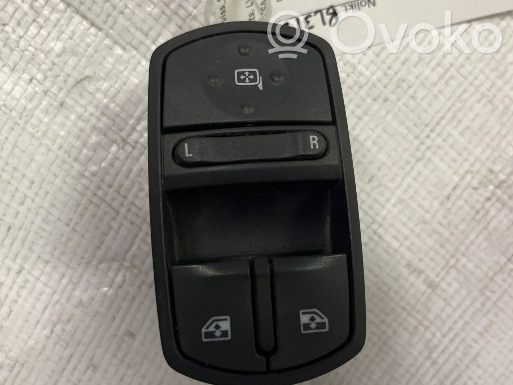 Opel Corsa D Electric window control switch 