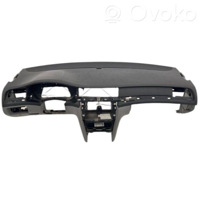 Skoda Superb B6 (3T) Panel de instrumentos 