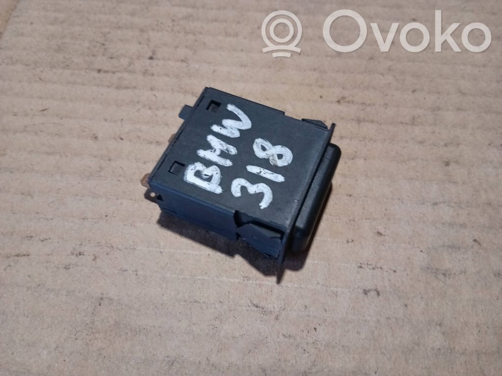 BMW 3 E30 Hazard light switch 